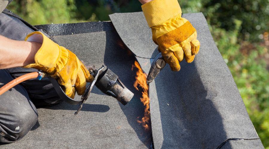 Expert Emergency Roof Repairs services in Memphis, MI
